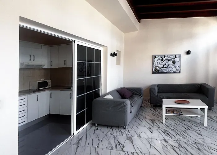 Paradise In El Apartman Cotillo